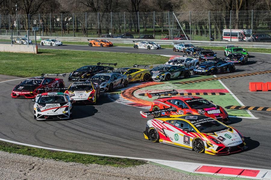  Lamborghini Blancpain Super Trofeo 2013 года  (фото 5 из 6)